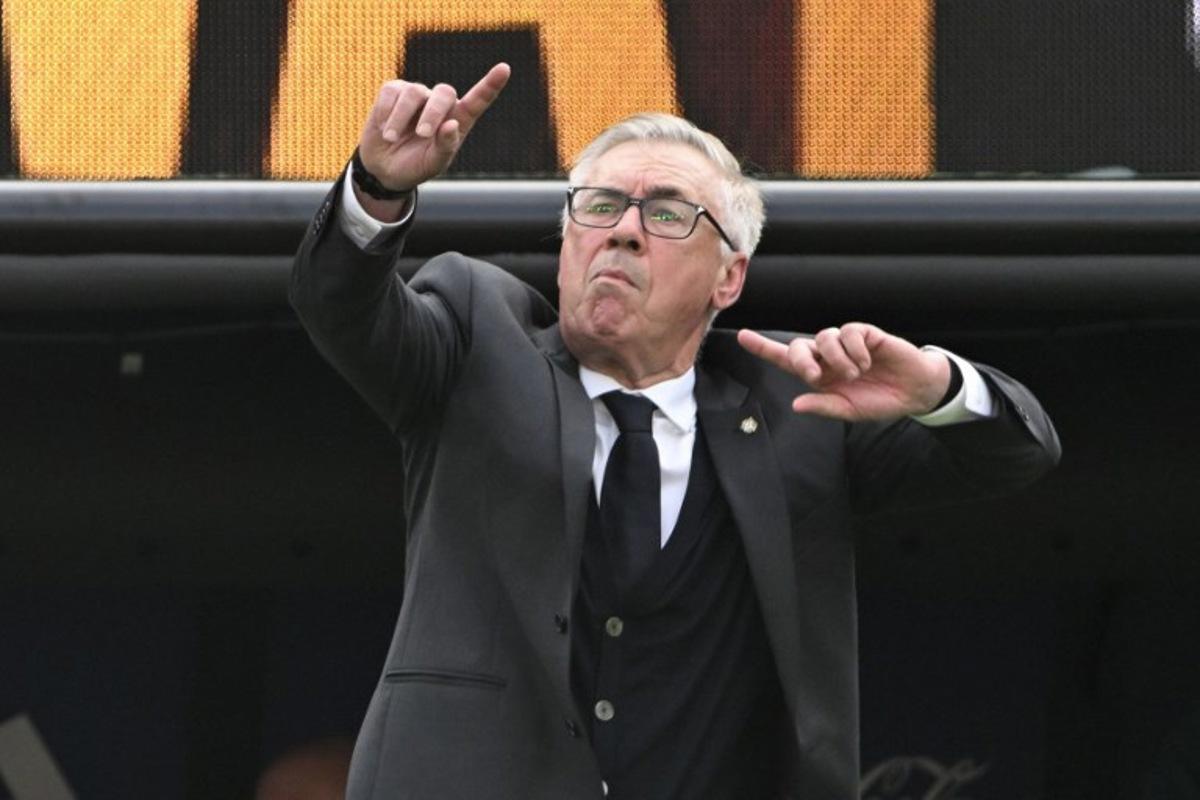 Brazil's Italian head coach Carlo Ancelotti gestures during the 2026 World Cup round of 16 football match between Brazil and Norway at the New York/New Jersey Stadium in East Rutherford on July 5, 2026. Pedro UGARTE / AFP