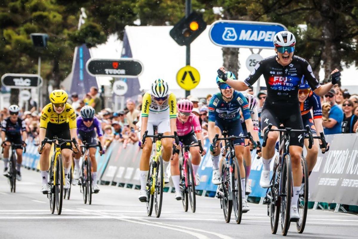 FDJ United-Suez's New Zealand rider Ally Wollaston (R) celebrates winning the women's elite cycling event of the 2026 Cadel Evans Great Ocean Road Race in Geelong on January 31, 2026. CHRIS PUTNAM / AFP