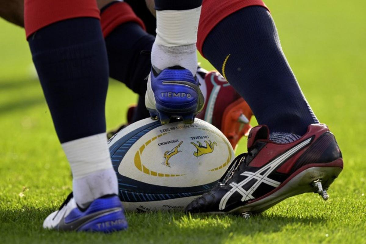 Argentina's Los Pumas scrum-half Gonzalo Bertranou steps the ball during their Rugby Union test match against South Africa's Springboks at Jose Amalfitani stadium in Buenos Aires, on August 5, 2023 in preparation for the upcoming 2023 Rugby World Cup in France. JUAN MABROMATA / AFP