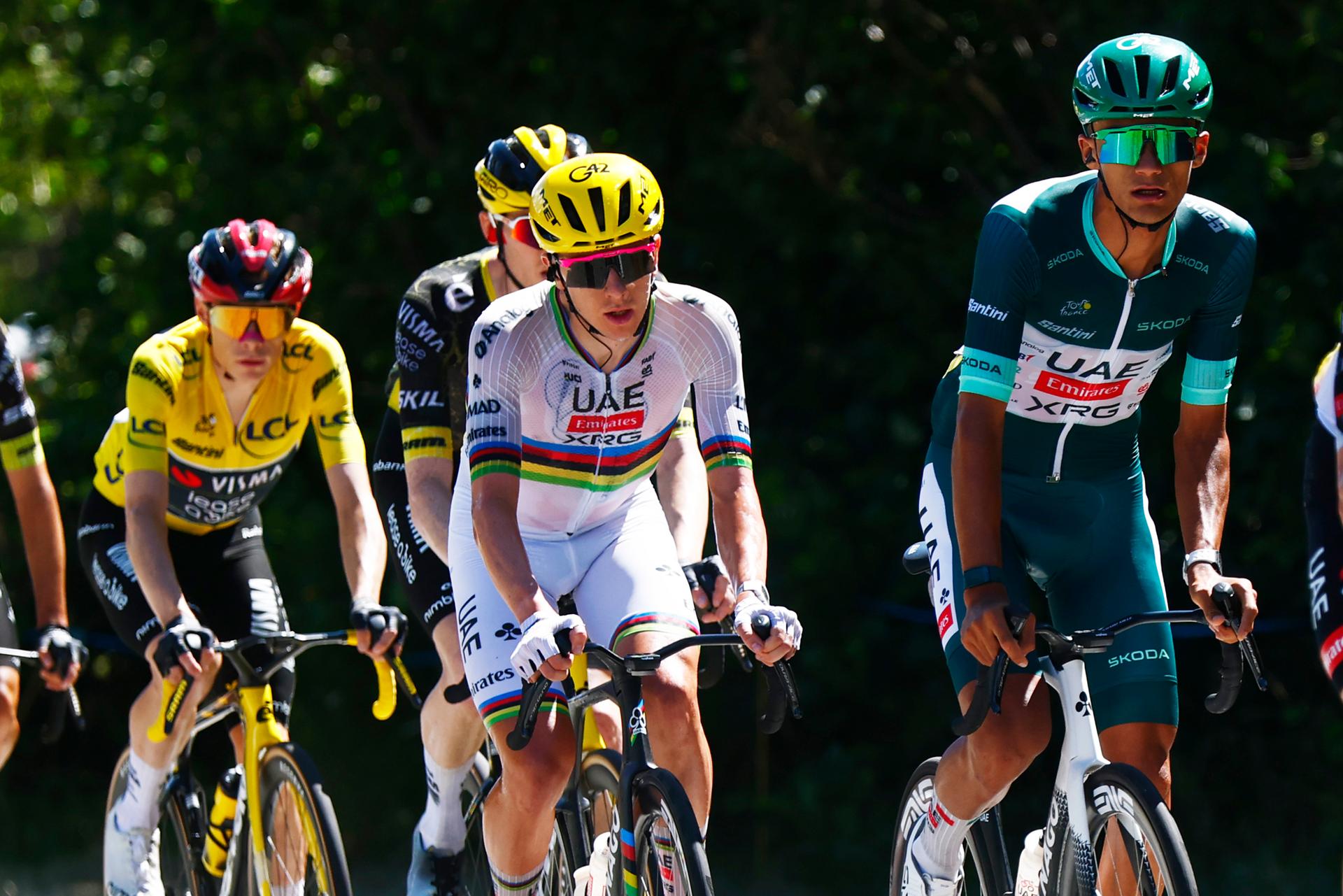 Danish Jonas Vingegaard of Team Visma-Lease a Bike, Slovenian Tadej Pogacar of UAE Team Emirates XRG and Mexican Isaac Del Toro of UAE Team Emirates XRG pictured in action during stage 3 of the 2026 Tour de France cycling race, a stage of 195,9km from Granollers, Spain, to Les Angles, France, Monday 06 July 2026. The 113th edition of the Tour de France starts on Saturday 4 July in Barcelona, Spain, and will finish in Paris, France on the 26th of July. BELGA PHOTO POOL LUCA BETTINI