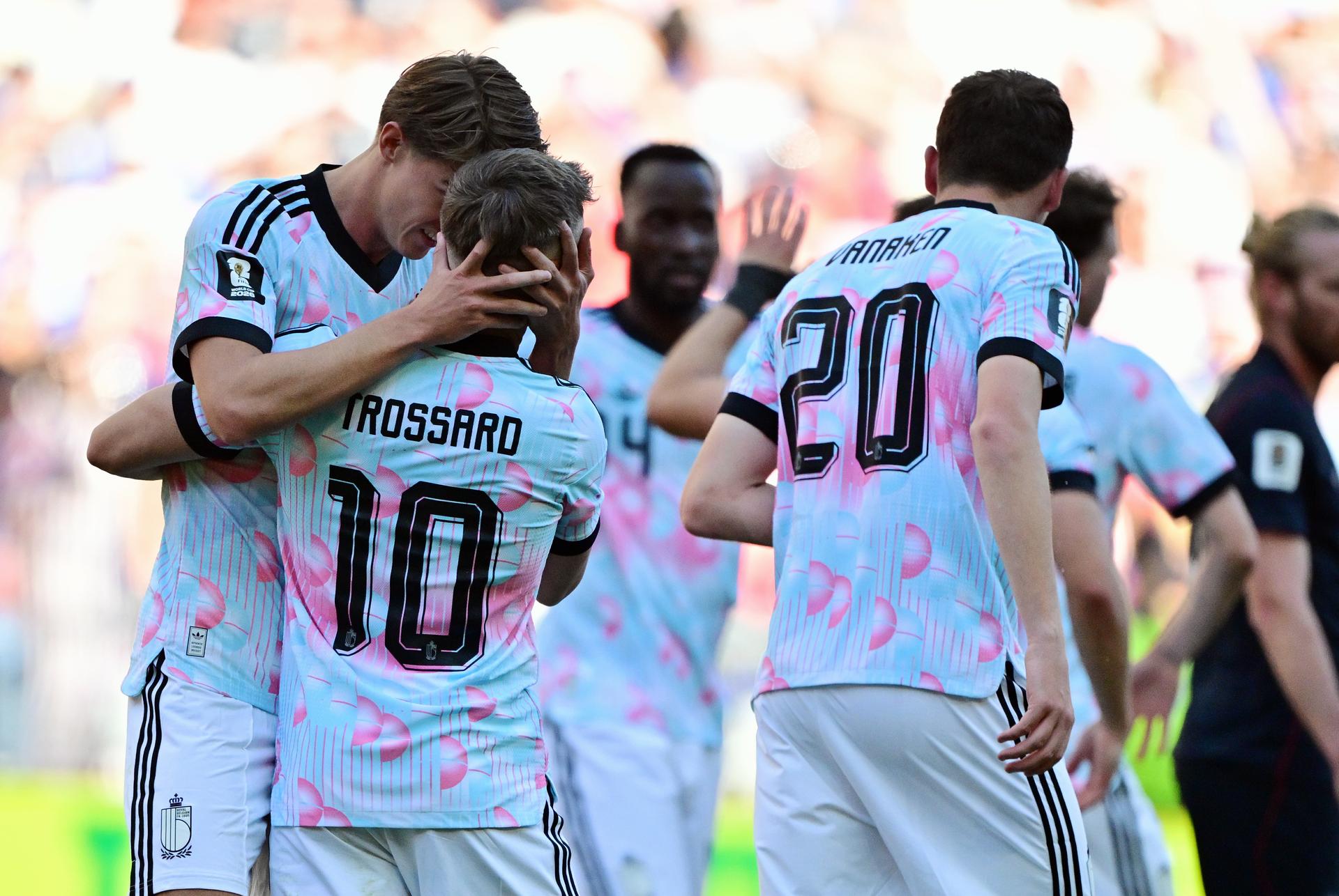 Belgium's Charles De Ketelaere and Belgium's Nicolas Raskin celebrate after scoring during a soccer game between the USA and Belgian national team Red Devils, on Monday 06 July 2026, at the Seattle Field, in Seattle, a 1/8 finals game in the FIFA World Cup 2026. BELGA PHOTO DIRK WAEM