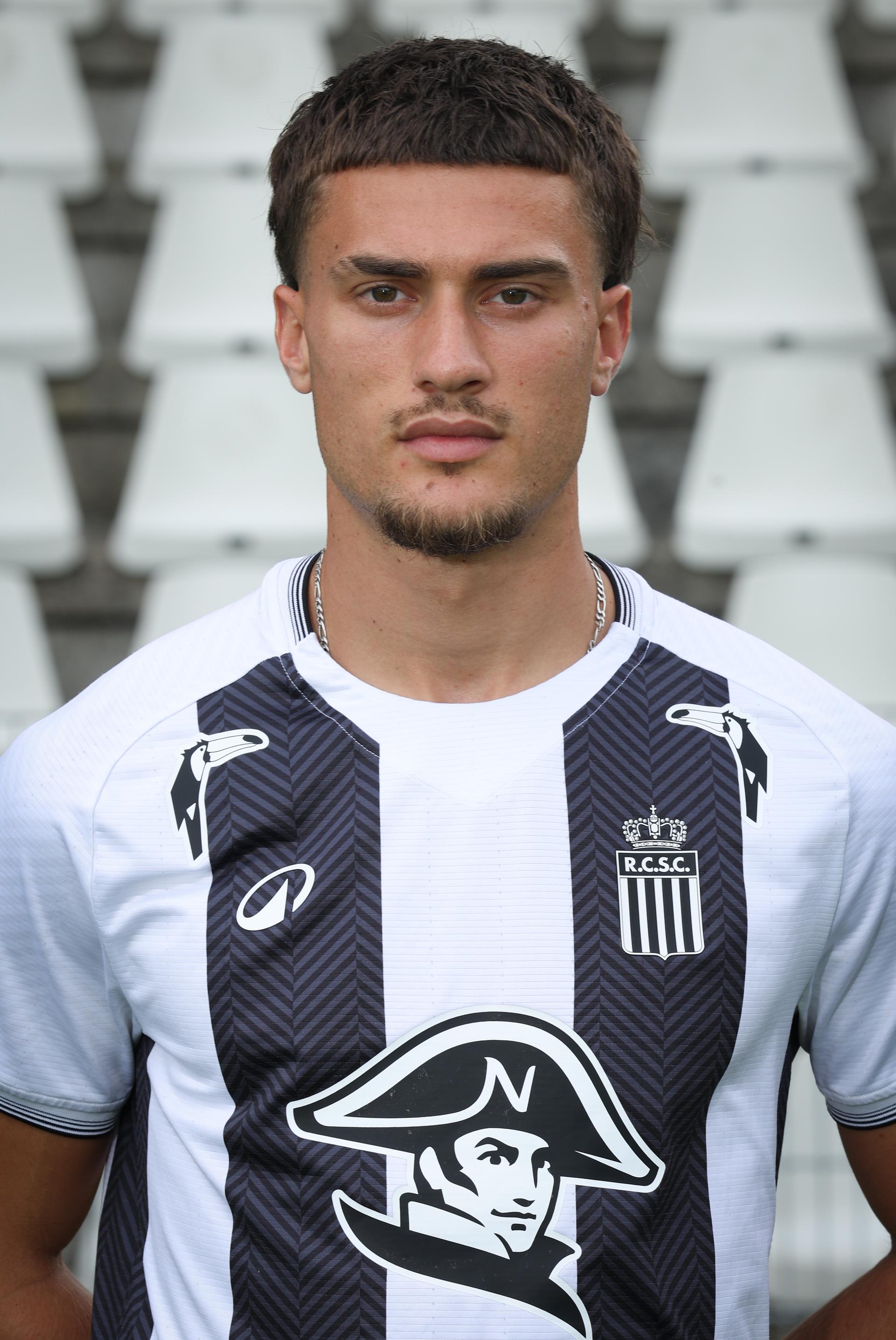 Charleroi's Anthony Descotte poses for a portrait picture at the 2025-2026 season photoshoot of Belgian Jupiler Pro League team Sporting Charleroi, Monday 21 July 2025 in Charleroi. BELGA PHOTO VIRGINIE LEFOUR