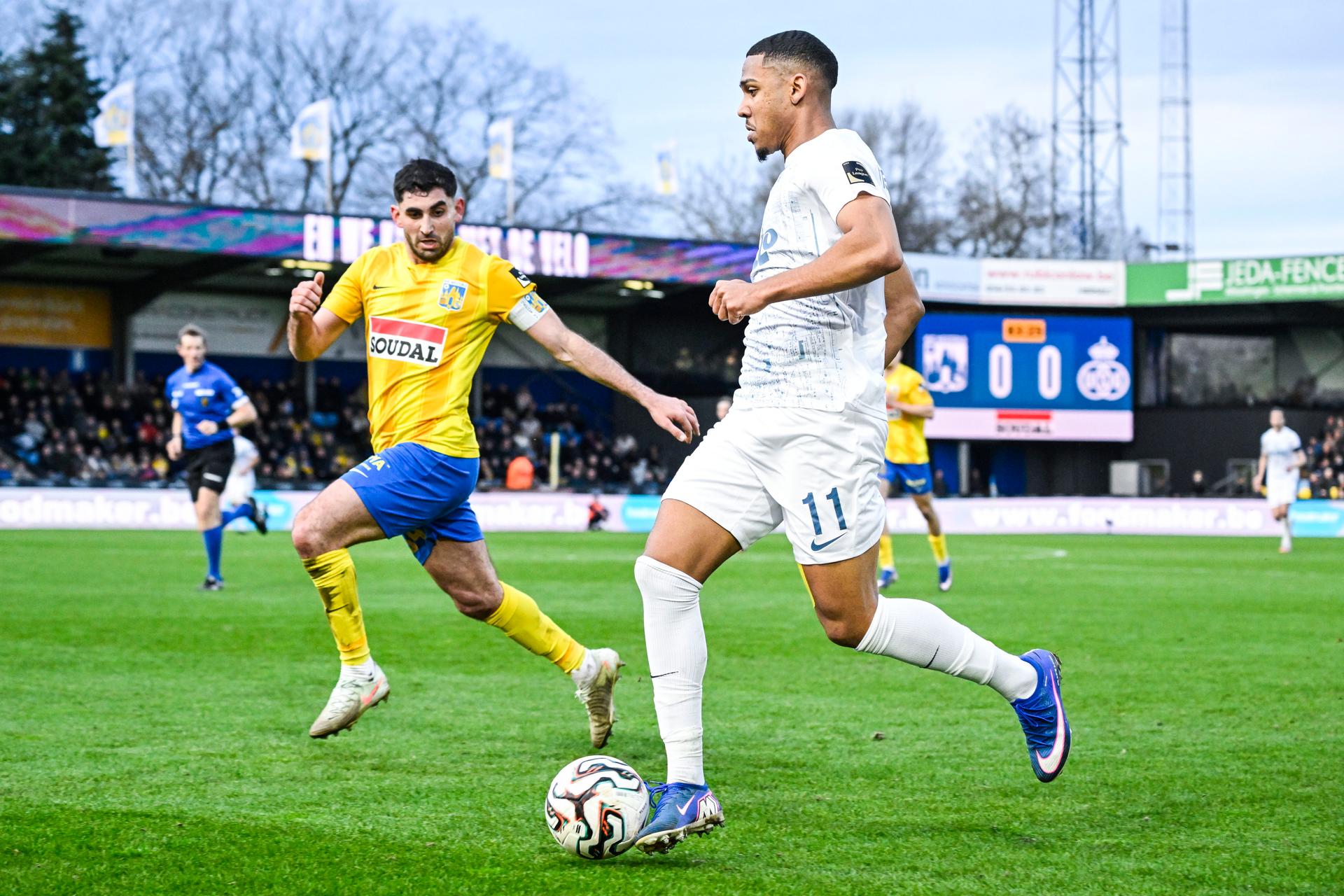 Westerlo's Dogucan Haspolat and Union's Guilherme Smith pictured in action during a soccer match between KVC Westerlo and Royale Union Saint-Gilloise, Sunday 01 March 2026 in Westerlo, on day 27 of the 2025-2026 'Jupiler Pro League' first division of the Belgian championship. BELGA PHOTO TOM GOYVAERTS