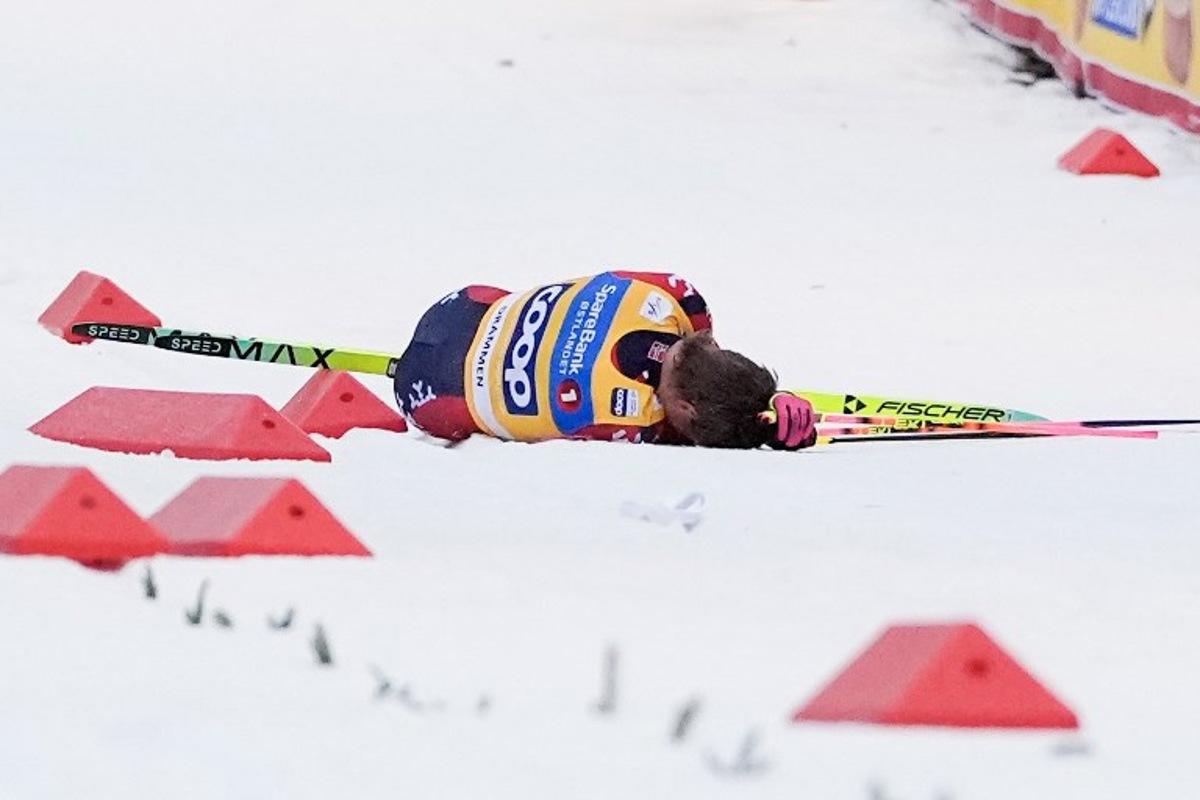 Johannes Hosflot Klaebo reacts after falling during the World Cup sprint cross-country race in Drammen, Norway on March 12, 2026. Lise Åserud / NTB / AFP