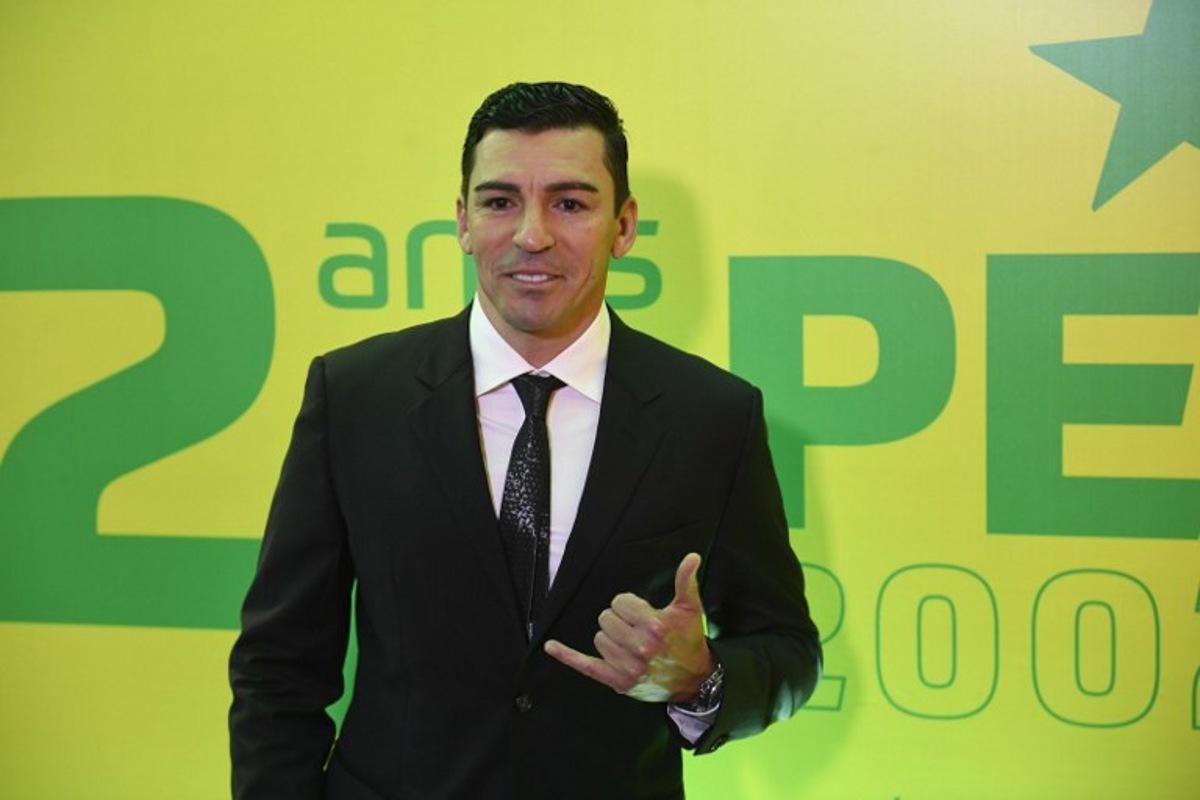 Brazilian former footballer and World Cup winner, Lucio, attends a ceremony organized by the Brazilian Football Confederation (CBF) to celebrate the 20th anniversary of the fifth World Cup title obtained by the national team in the 2002 FIFA Korea/Japan tournament, at the Fairmont Hotel in Rio de Janeiro, Brazil, on June 30, 2022. MAURO PIMENTEL / AFP