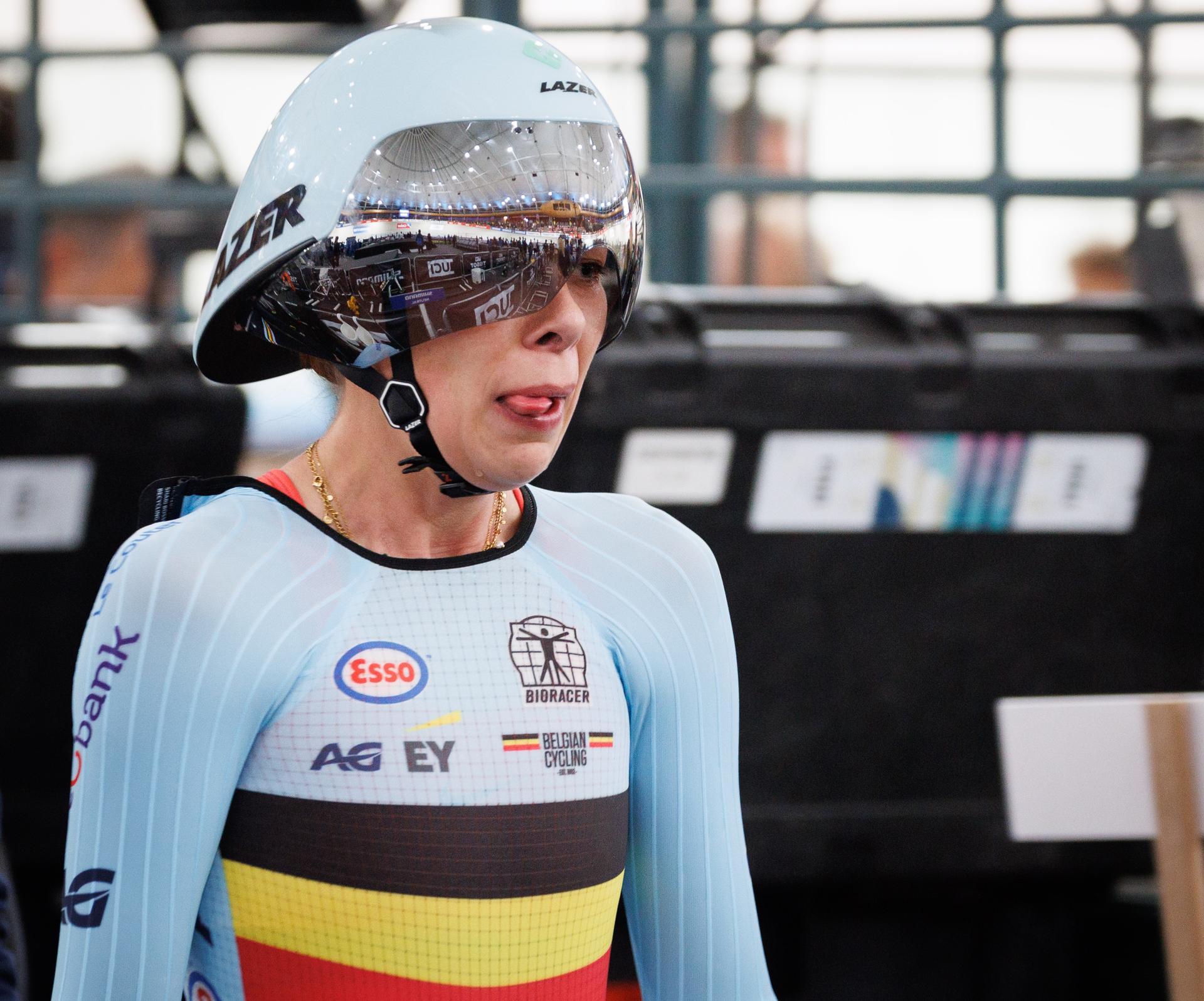 Belgian Shari Bossuyt looks dejected after the Points Race of the Women's Omnium (event 4/4) at the 2025 UCI Track World Championships cycling, in Santiago, Chile, Friday 24 October 2025. The Track World Championships take place from 22 to 26 October at the Velodromo de Penalolen in Santiago, Chile. BELGA PHOTO BENOIT DOPPAGNE