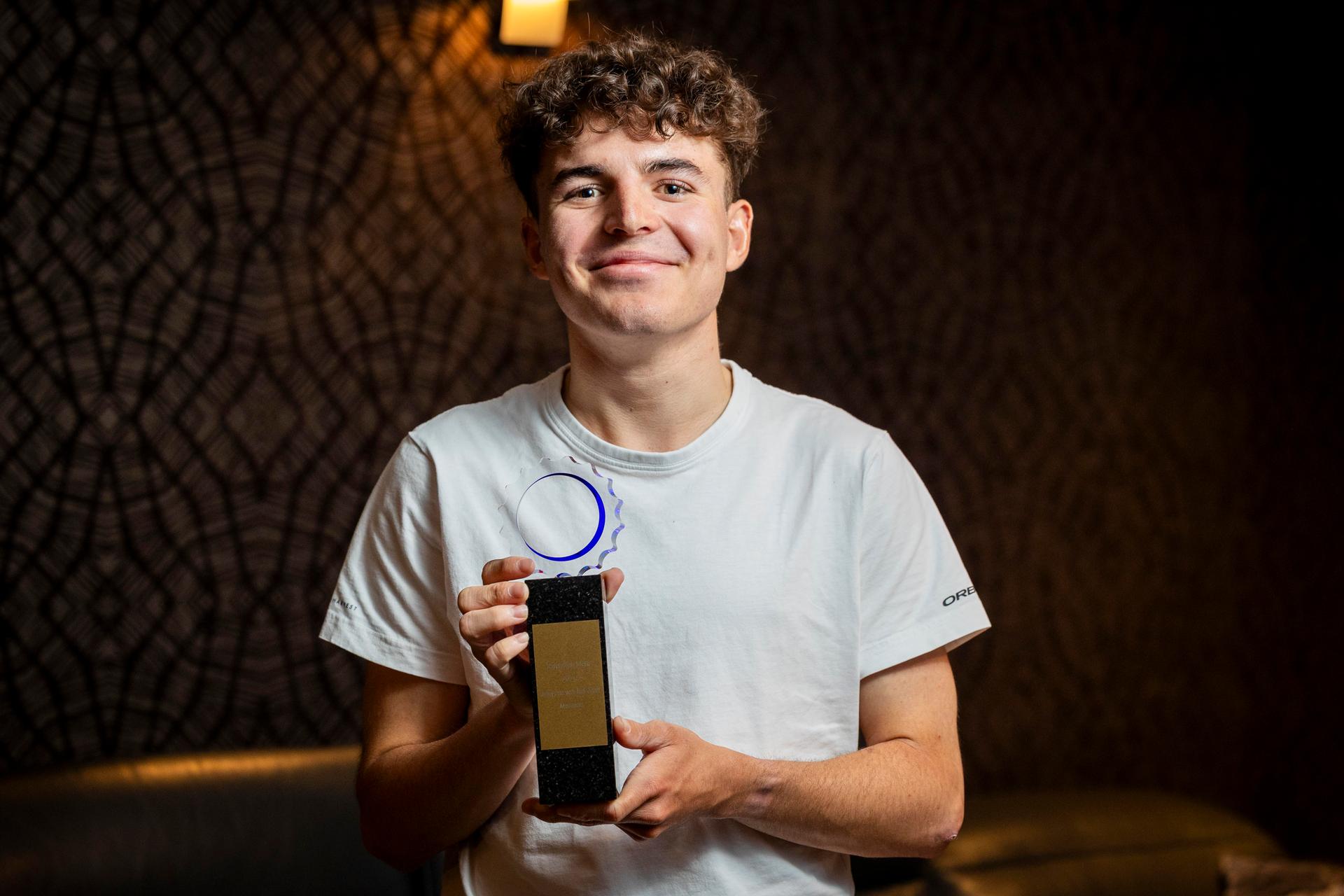 ATTENTION EDITORS - HAND OUT PICTURE - EDITORIAL USE ONLY - MANDATORY CREDIT 'DPG MEDIA' Undated file picture shows Jarno Widar, best male U23 posing as winner of the trophy of the 'Kristallen Fiets' (Crystal Bike - Velo de Cristal) for the 2025 cycling season, organized by Flemish newspaper Het Laatste Nieuws, Monday 17 November 2025. Belga and Belga editorial board decline all responsability regarding the content of this picture. PHOTO HANDOUT - DPG MEDIA