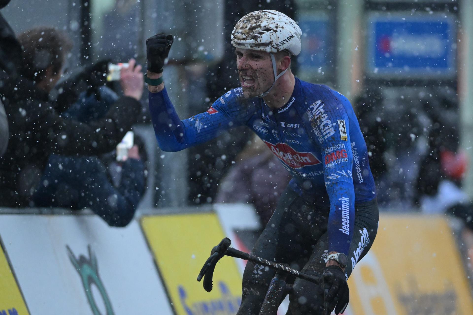 Belgian Niels Vandeputte celebrates as he crosses the finish line to win the men elite race at the cyclocross cycling event in Gullegem on Saturday 03 January 2026, stage 7/8 in the Superprestige cyclocross cycling competition BELGA PHOTO DAVID PINTENS