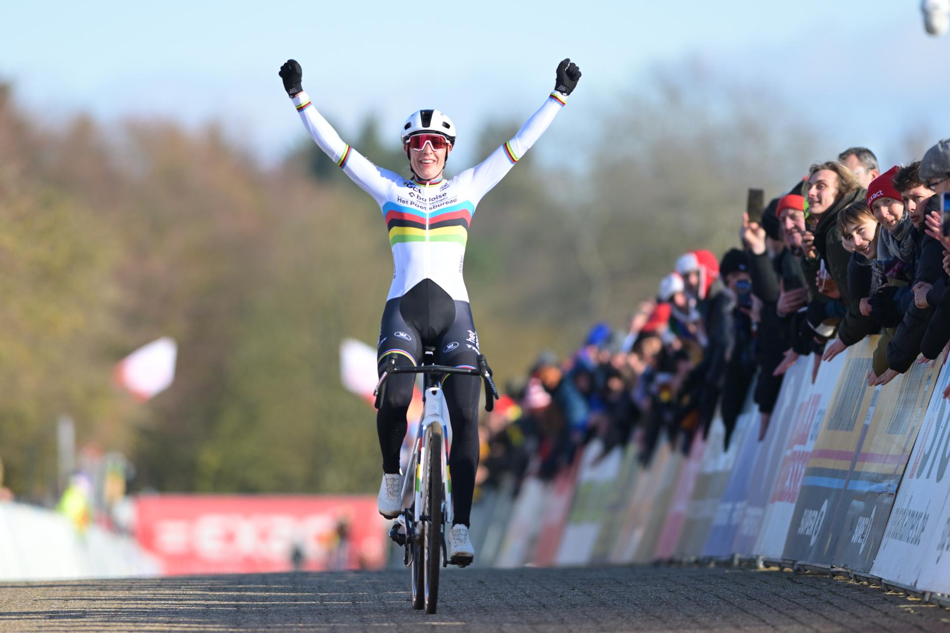 Dutch Lucinda Brand celebrates as she crosses the finish line to win the elite women race of the 'Waaslandcross' cyclocross cycling event, Saturday 14 February 2026 in Sint-Niklaas, the seventh and last race of the Exact Cross competition. BELGA PHOTO DAVID PINTENS