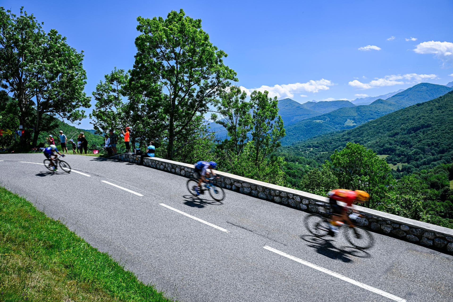 Illustration picture shows riders in descent during stage 15 of the 2024 Tour de France cycling race, from Loudenvielle to Plateau de Beille, France (107,7 km), on Sunday 14 July 2024. The 111th edition of the Tour de France starts on Saturday 29 June and will finish in Nice, France on 21 July. BELGA PHOTO JASPER JACOBS