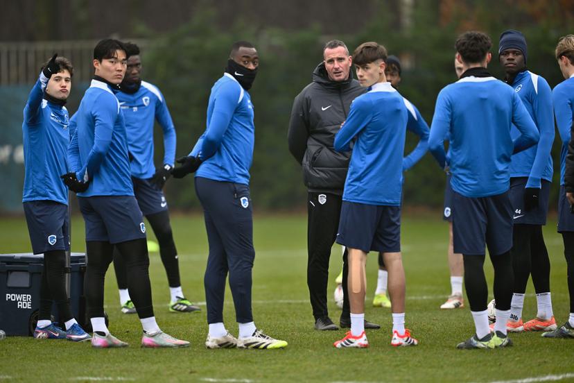 Genk's head coach Nicky Hayen pictured during a training session of Belgian soccer team KRC Genk in Genk, on Wednesday 28 January 2026. The team is preparing for tomorrow's match against Swedish team Malmo FF, on day eight of the League phase of the UEFA Europa League tournament. BELGA PHOTO JOHAN EYCKENS