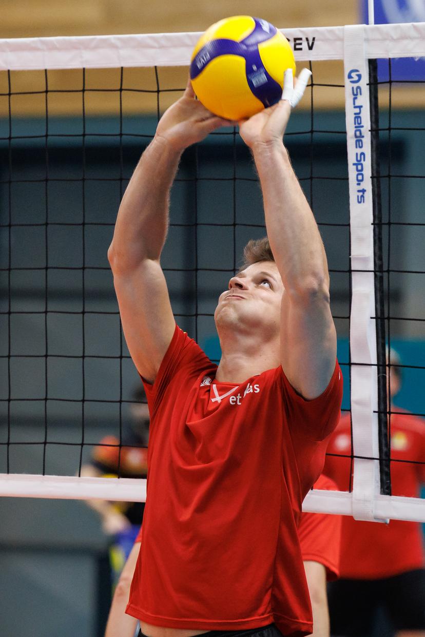 Belgium's Seppe Rotty pictured in action during the media day of the Red Dragons, Belgian national men's volleyball team, ahead of the World Championship, in Roeselare, on Thursday 04 September 2025. The FIVB 2025 Volleyball World Championship take place from 12 to 28 September in the Philippines. BELGA PHOTO KURT DESPLENTER