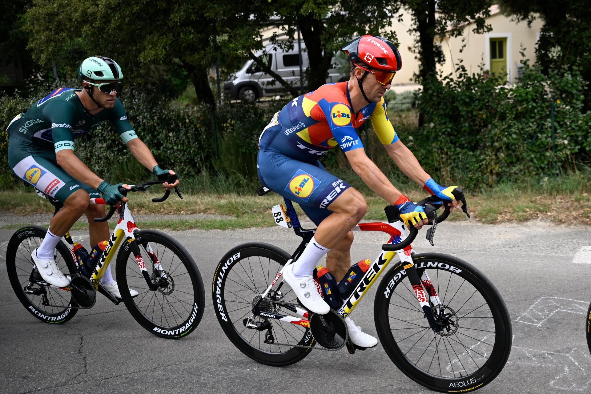 Italian Jonathan Milan of Lidl-Trek and Belgian Edward Theuns of Lidl-Trek pictured in action during stage 17 of the 2025 Tour de France cycling race, from Bollene to Valence (161km), on Wednesday 23 July 2025 in France. The 112th edition of the Tour de France starts on Saturday 5 July in Lille, France, and will finish in Paris, France on the 27th of July. BELGA PHOTO JASPER JACOBS