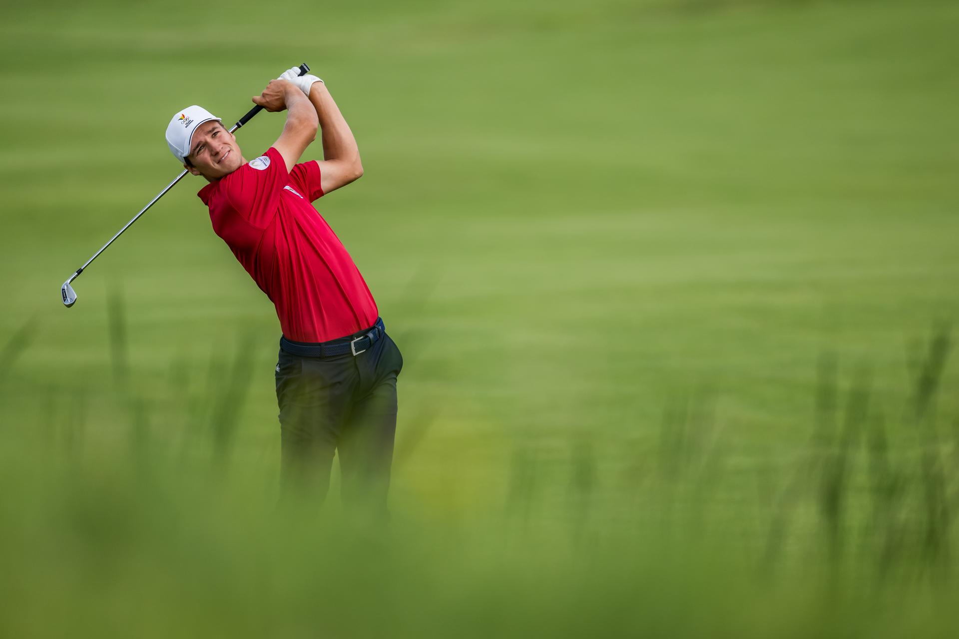 240804 Adrien Dumont de Chassart of Belgium during the final round of the men's individual stroke play golf during day 9 of the Paris 2024 Olympic Games on August 4, 2024 in Paris. Photo: Petter Arvidson / BILDBYRÅN / kod PA / PA0861 golf olympic games olympics os ol olympiska spel olympiske leker paris 2024 paris-os paris-ol bbeng sweden sverige grappa33 BENELUX ONLY